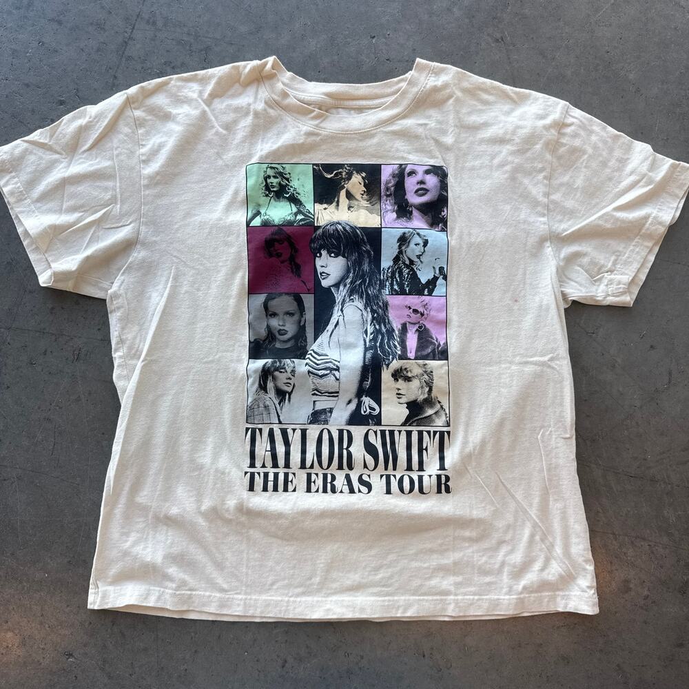 Vintage Y2k Taylor Swift Eras Tour Concert Band Short Sleeve Graphic Tee XL